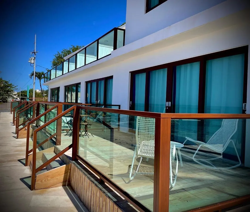 1 Corcega Beachfront Suites Rincon Guest house