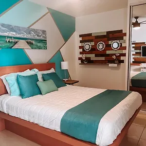 https://aqua-marina-beach-club.comcaribbean.com