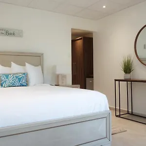 https://tres-palmas-by-la-rincon.top-hotels-puertorico.com