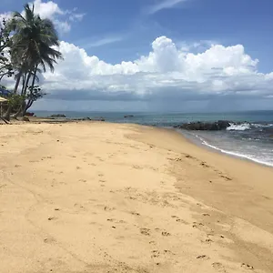 Brisas Del Mar 1/1 Front Rincon