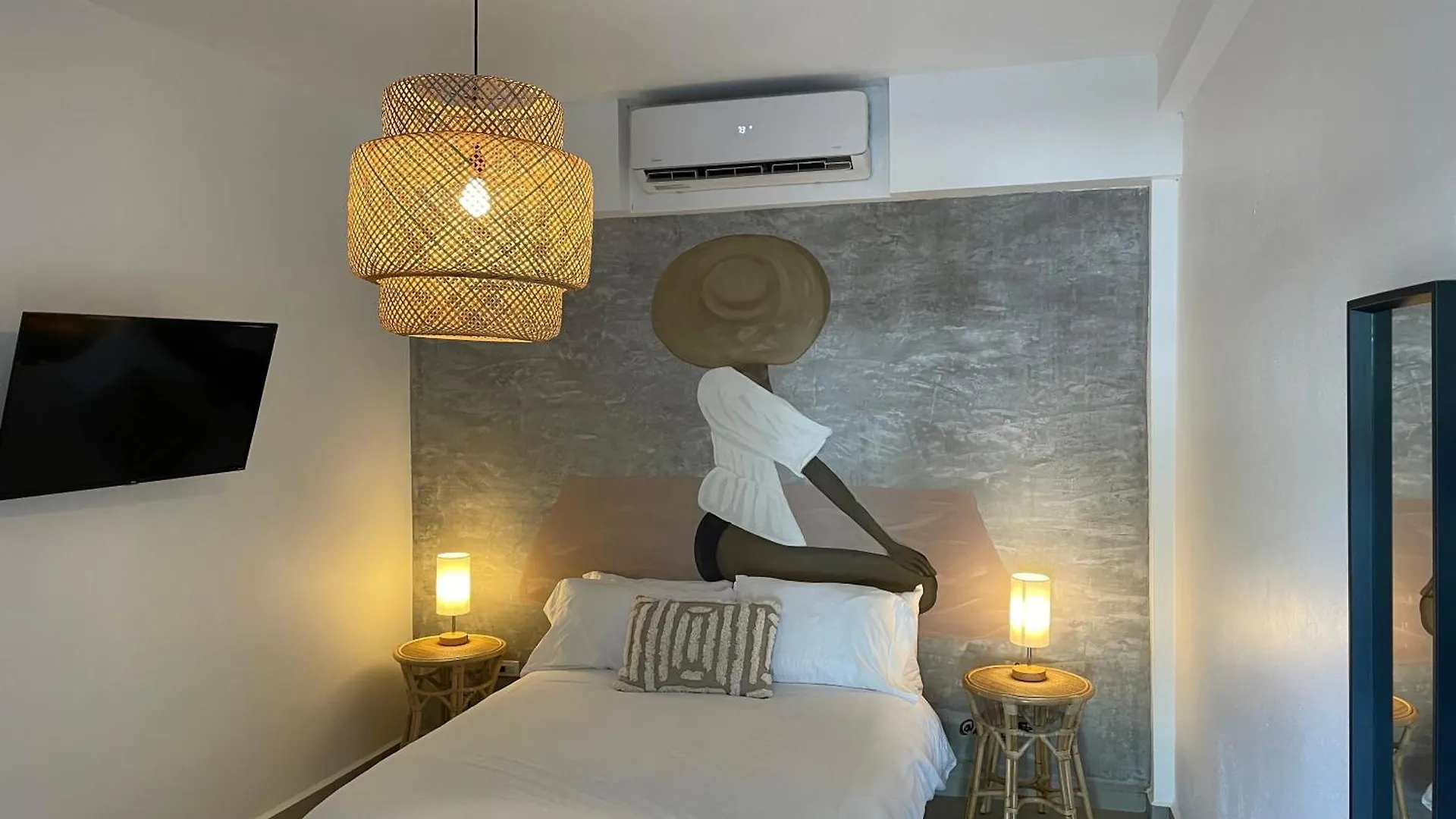 רינקון 1 Corcega Beachfront Suites בית הארחה